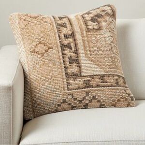 Pottery Barn MERRIN Handknotted Neutral Tone Wool Cotton 20” x 20” Pillow Cover